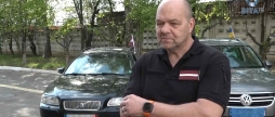 Волонтер із Латвії віддав своє авто українським бійцям