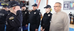 Вибір мужніх у Вінниці привітали молодих правоохоронців, які служитимуть у час війни