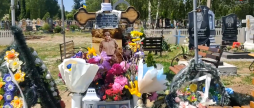 Викрали лампадки та розкидали букети: над могилою захисника України невідомі здійснили наругу