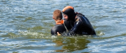 Як врятувати людину, яка тоне? Топ порад з рятування на воді від ДСНС