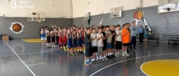 Юні баскетболісти з кількох міст України змагалися у Вінниці — перемогли господарі