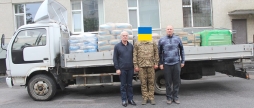 З Калинівки відправили партію будматеріалів для фортифікаційних споруд