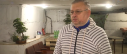 З меблями, вазонами і навіть технікою вінничани облаштували сучасне укриття