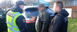 Затримали адвоката за вимагання 7 тисяч доларів у військового на Вінниччині
