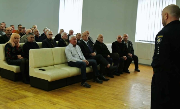 «Ви врятували світ від катастрофи» вінницька поліція відзначила героїв-чорнобильців