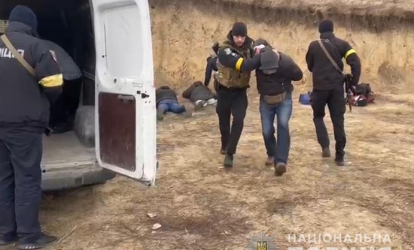 На Вінниччині затримали іноземця, який переправляв чоловіків за кордон