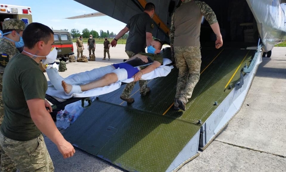 з Військово-медичного клінічного центру Північного регіону у Харкові здійснено планову медичну евакуацію