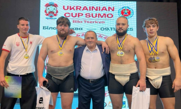 12 медалей здобули вінницькі сумоїсти на Кубку України