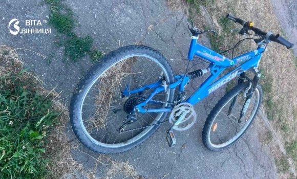 12-річну дівчинку госпіталізували після наїзду авто у Жмеринському районі 12-річну дівчинку госпіталізували після наїзду авто у Жмеринському районі
