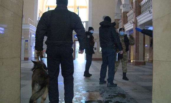 Нетверезого "аноніма", через якого евакуювали людей, затримали в Оратівському районі