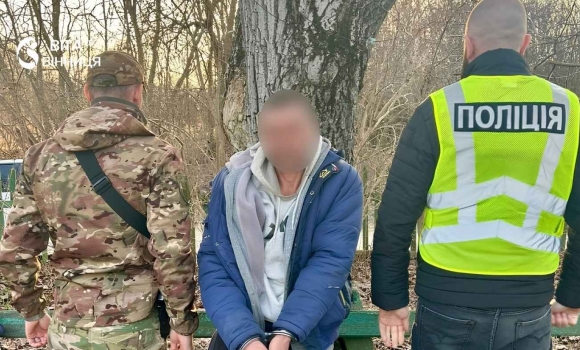 17 ножових поранень і втеча в ліс на Вінниччині пасинок жорстоко розправився з вітчимом