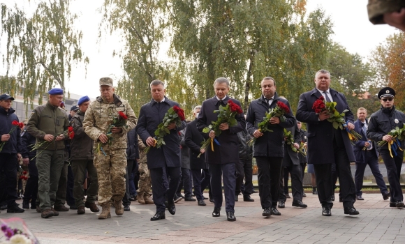 Міський голова Сергій Моргунов: "Вдячні нашим воїнам за мирну Вінницю"