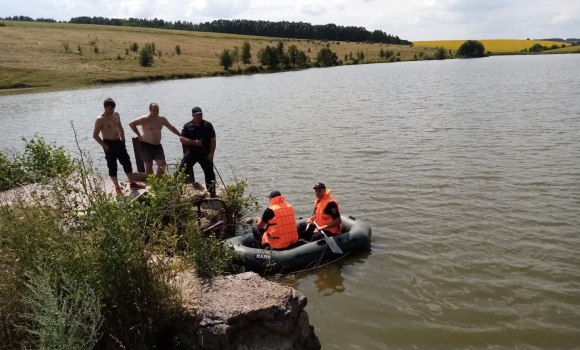 На Вінниччині під час відпочинку на воді втопилися двоє людей