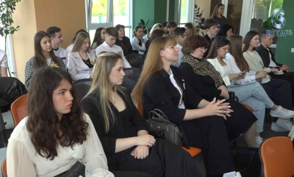 24 екологічних проєкти представили вінницькі ліцеїсти на конкурсі учнівських ініціатив Ековектор