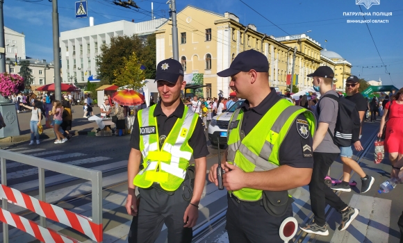 У поліції розповіли, скільки разів інспектори виїжджали на виклики у День Вінниці