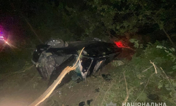 В Жмеринському районі перекинувся позашляховик, водій у лікарні