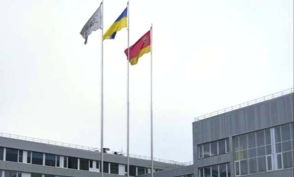На Чорнобильській атомній станції підняли прапор України