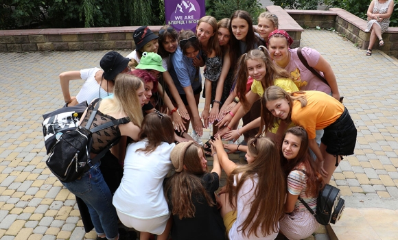 “We are camp” – розвиток лідерських навичок у дівчат на Вінниччині