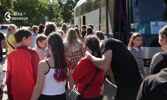 30 дітей Захисників і Захисниць з Вінниччини поїхали на відпочинок до Чехії