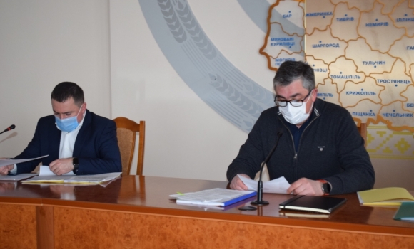 Комісія з питань інвестицій, стратегічного розвитку та місцевого самоврядування розглянула два питання