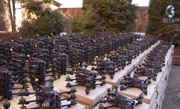 4000 FPV-дронів та 50 автівок як Гуманітарний штаб підтримує захисників на передовій
