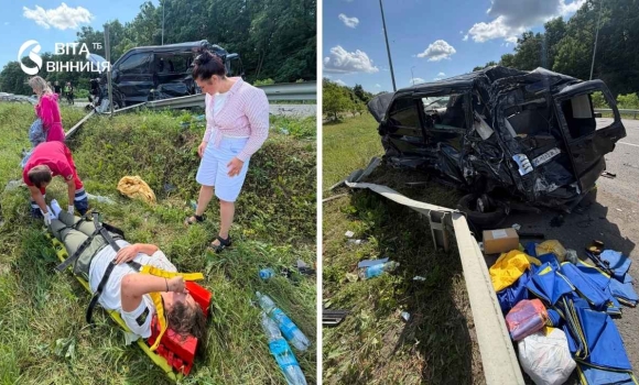 45-тонна вантажівка протаранила автомобіль депутатки Вінницької міськради 45-тонна вантажівка протаранила автомобіль депутатки Вінницької міськради