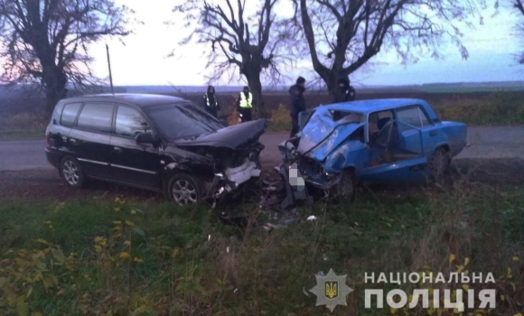 На Вінниччині в лобовому зіткненні двох авто постраждали двоє людей