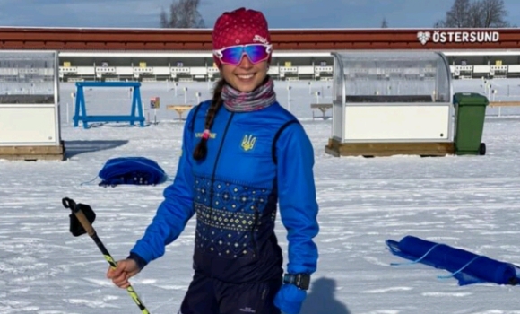 Барчанка Ірина Буй здобула дві срібних медалі на Кубку світу з лижних перегонів та біатлону