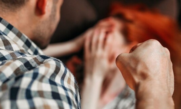 В Тростянці застілля скінчилось лікарняним ліжком для дружини, а для чоловіка - ізолятором