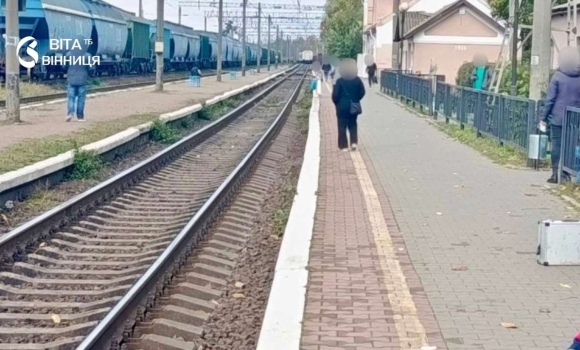 Потяг збив 76-річного пішохода на станції Крижопіль Тульчинського району біля наземного переходу вокзалу