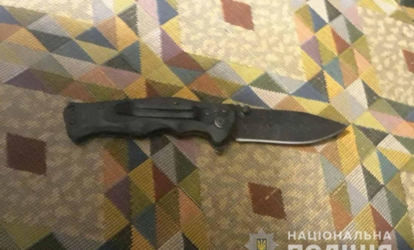 У Вінниці чоловік напідпитку вдарив ножем свого молодшого брата