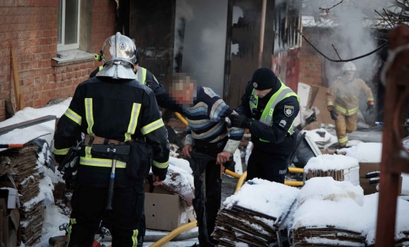 86-річний вінничанин отримав опіки, коли спалахнула його веранда