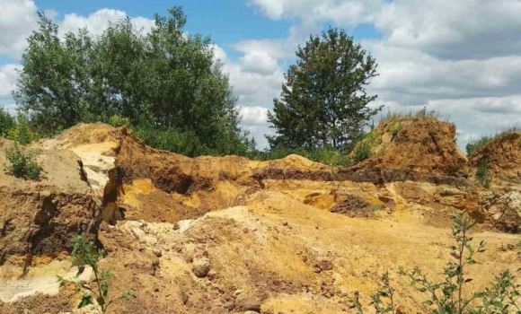 У Мурованокуриловецькому районі незаконно видобували пісок