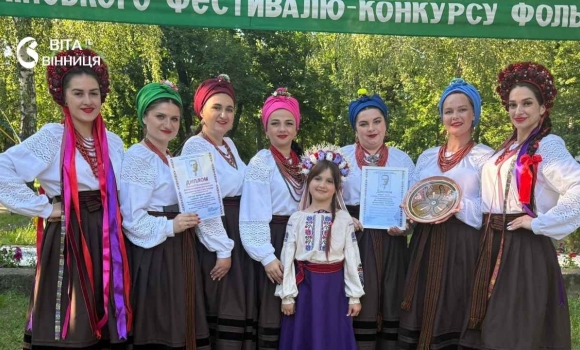 Ансамбль Оксамит з Калинівської громади здобув першу премію на всеукраїнському фестивалі Ансамбль Оксамит з Калинівської громади здобув першу премію на всеукраїнському фестивалі