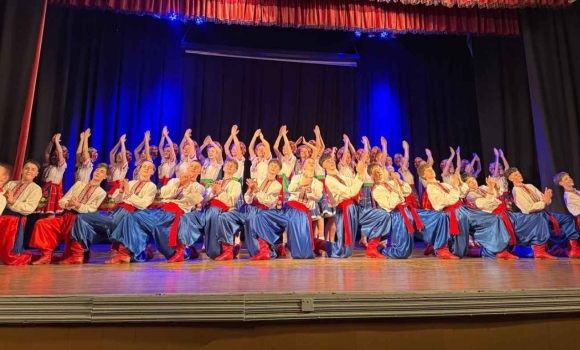 Ансамбль «Радість» відзначив 28-річчя великим звітним концертом у Вінниці Ансамбль «Радість» відзначив 28-річчя великим звітним концертом у Вінниці