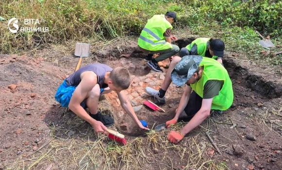 Археологи перевірили ймовірність поширення знахідок доби бронзи у центрі Вінниці Археологи перевірили ймовірність поширення знахідок доби бронзи у центрі Вінниці