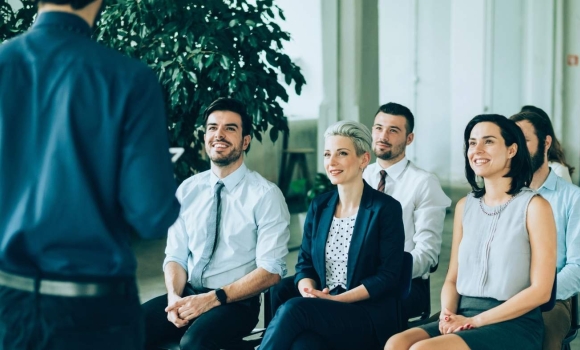 Арттерапія вином та «побачення з грошима» вінничан запрошують на безкоштовний інтенсив