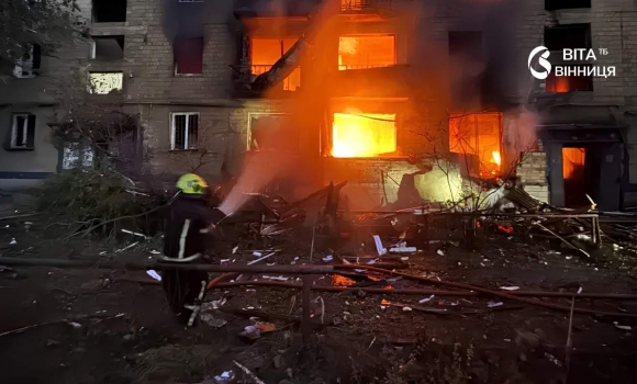 Атака на Київ 13 загиблих, зруйновані висотки й лікарня, майже сотня поранених Атака на Київ 13 загиблих, зруйновані висотки й лікарня, майже сотня поранених