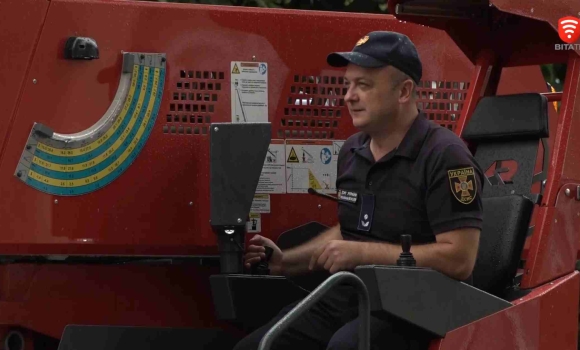 Автопарк Вищого профучилища безпеки життєдіяльності поповнився пожежно-рятувальними автомобілями