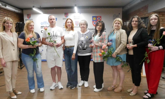 Автори проєкту «Серце матері» на телеканалі «ВІТА» отримали відзнаки від «Обʼєднання родин «Незламні»