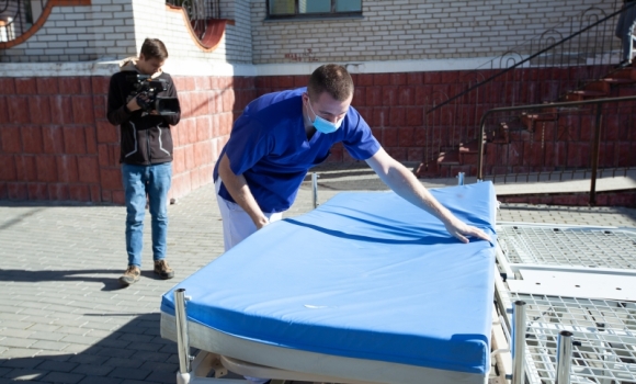 Багатофункціональні ліжка отримала Вінницька обласна дитяча лікарня