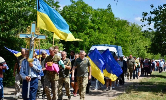 Бершадська громада прощалась з 32-річним воїном-земляком
