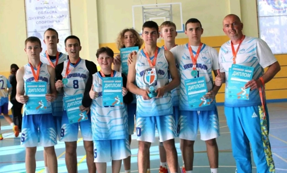 Бершадські спортсмени стали переможцями змагань Пліч-о-пліч з баскетболу