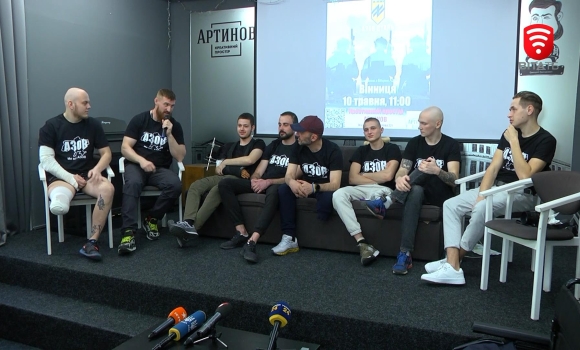 Бійці Азову, евакуйовані з Маріуполя з важкими пораненнями, закликали про порятунок побратимів