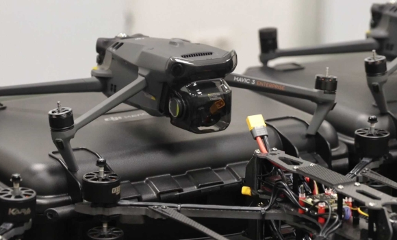Бійці бригади «Червона калина» отримали FPV-дрони та DJI Mavic з Вінниччини