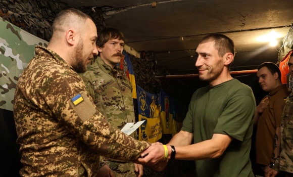 Бійців бригади «Червона Калина», які воюють на Покровському напрямку, нагородили державними нагородами