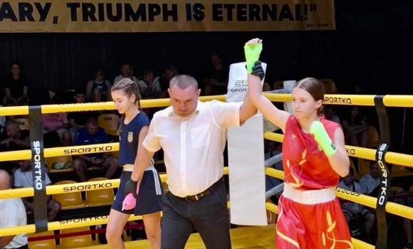 Боксерка з Вінниччини стала чемпіонкою України з боксу серед юнаків та юначок