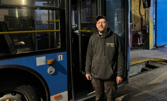 Битва за маршрути як у Вінниці ветерани стають до керма та технічного обслуговування транспорту