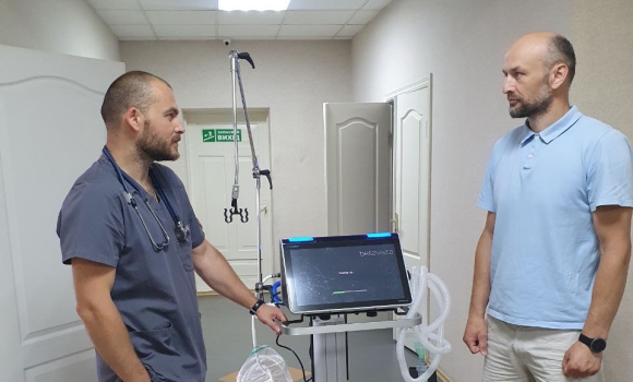 Центр онкології у Вінниці використовує швейцарський апарат штучної вентиляції легень