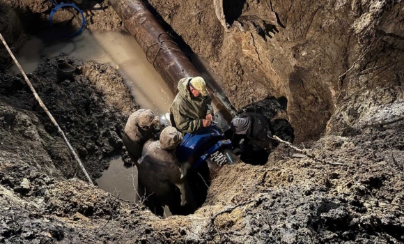 Через ремонт водогону перекритий рух транспорту на Хмельницькому шосе у Вінниці